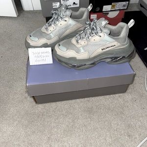 Balenciaga triple s size 44